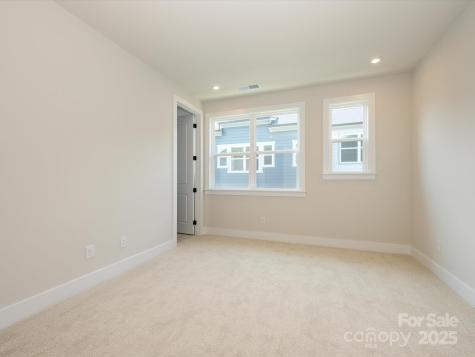 6009 Pivot Court Charlotte NC 28205
