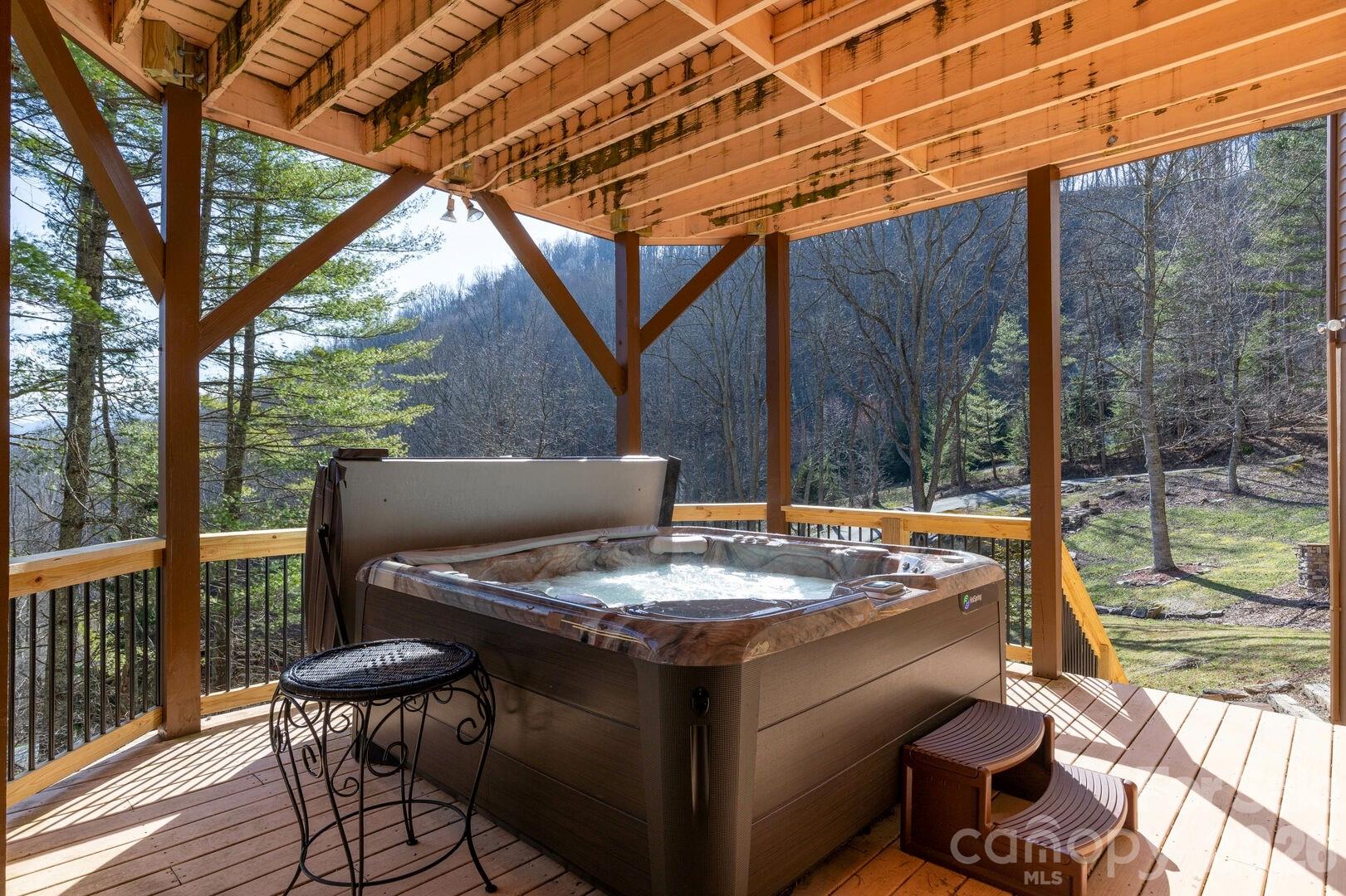 446 Windridge Drive Sugar Grove NC 28679