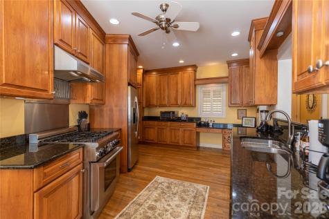 446 Windridge Drive Sugar Grove NC 28679