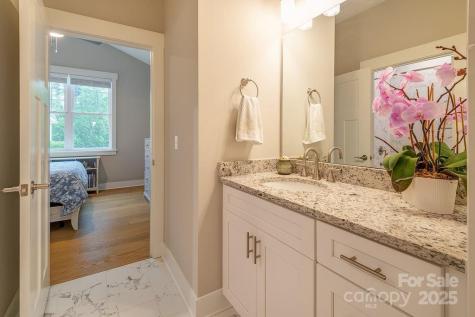 64 Creekside View Drive Asheville NC 28804