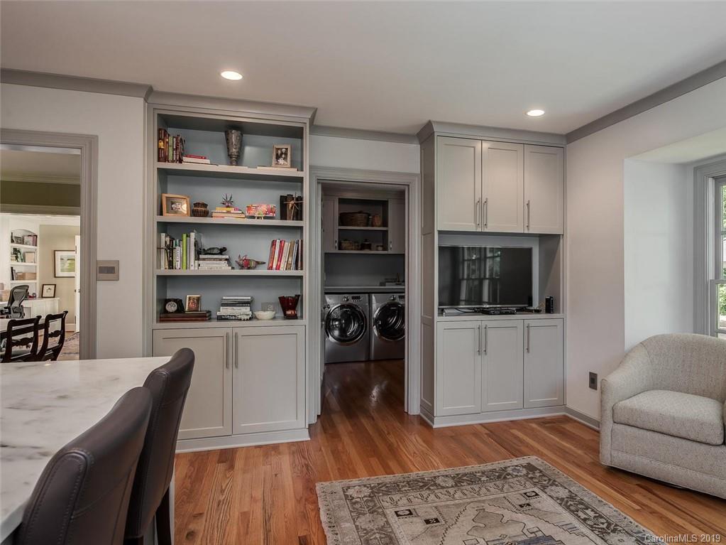 2720 Rothwood Drive Charlotte NC 28211