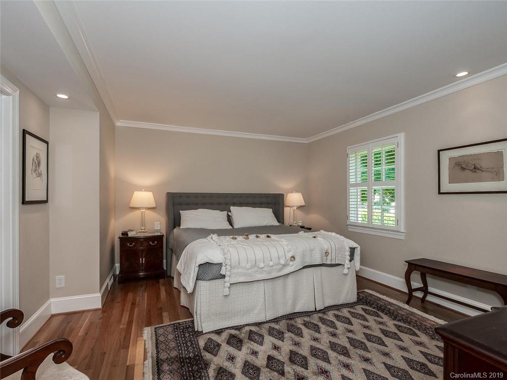 2720 Rothwood Drive Charlotte NC 28211