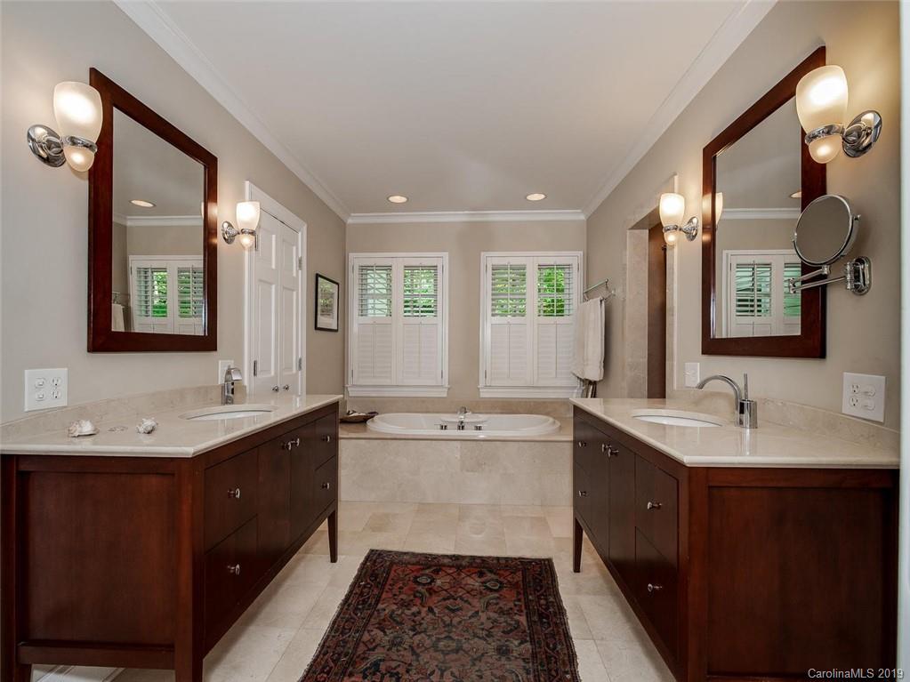 2720 Rothwood Drive Charlotte NC 28211