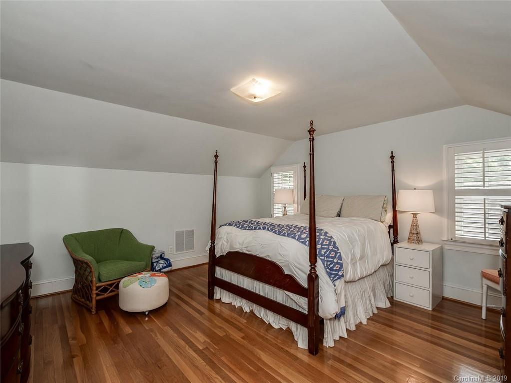 2720 Rothwood Drive Charlotte NC 28211