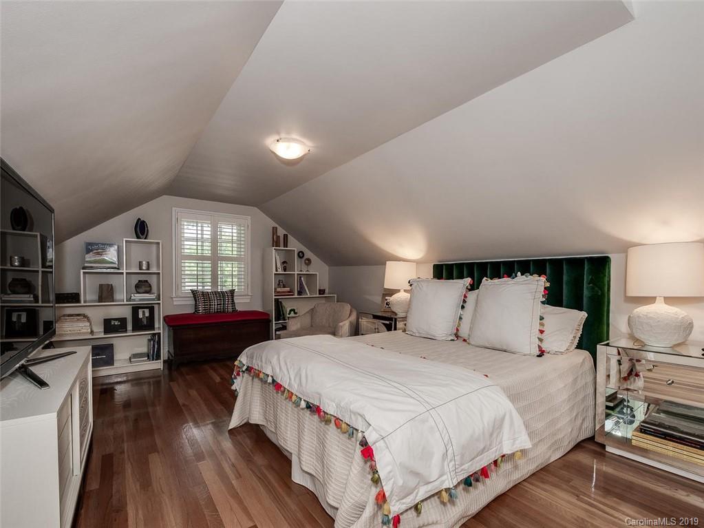 2720 Rothwood Drive Charlotte NC 28211