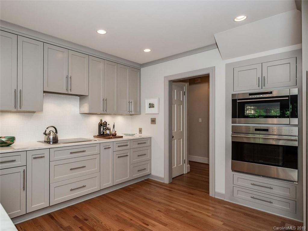 2720 Rothwood Drive Charlotte NC 28211