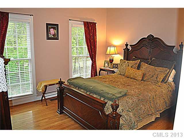 240 Pebble Stone Lane Matthews NC 28104