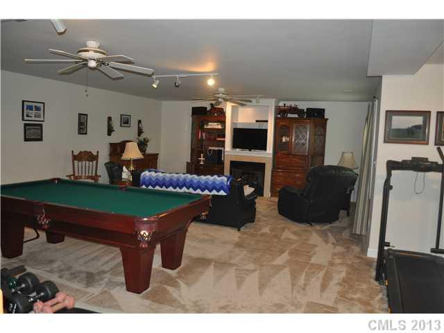 240 Pebble Stone Lane Matthews NC 28104