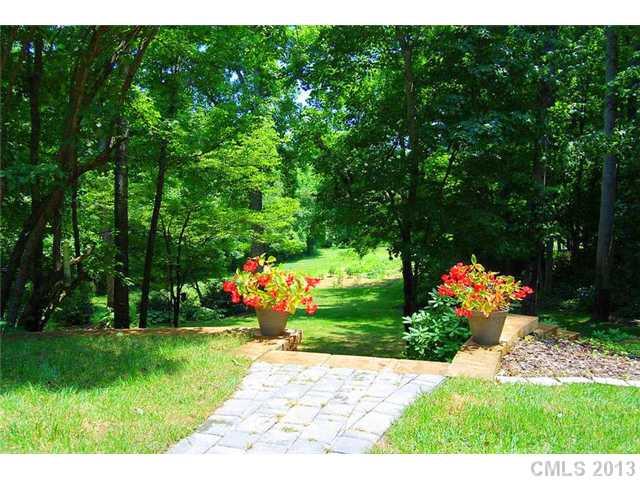 240 Pebble Stone Lane Matthews NC 28104