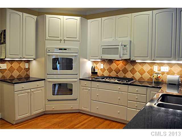 240 Pebble Stone Lane Matthews NC 28104