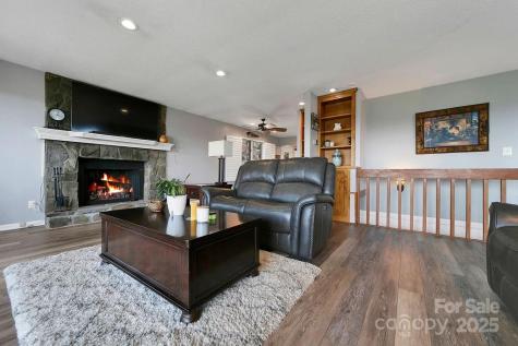 259 Dvdegi Court Brevard NC 28712