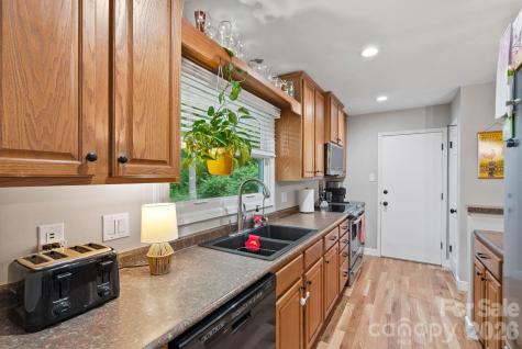 16 Chipping Green Drive Arden NC 28704