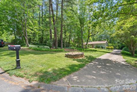16 Chipping Green Drive Arden NC 28704