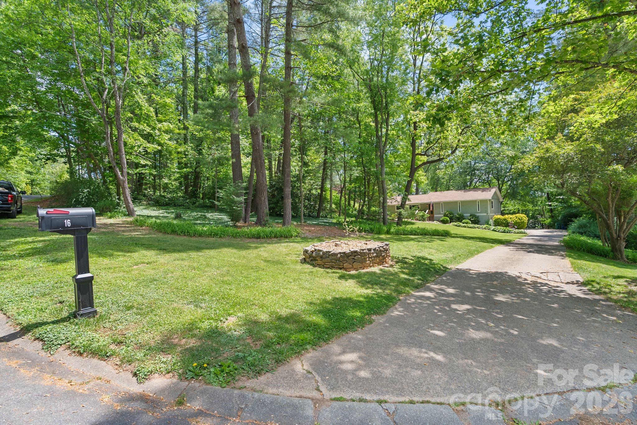 16 Chipping Green Drive Arden NC 28704