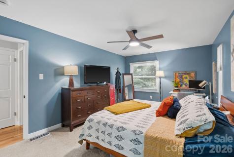16 Chipping Green Drive Arden NC 28704