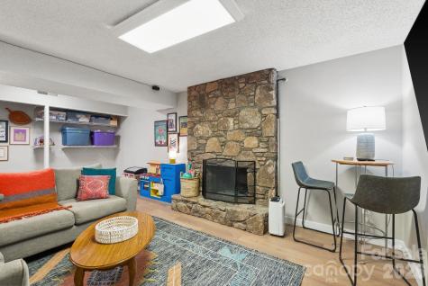 16 Chipping Green Drive Arden NC 28704