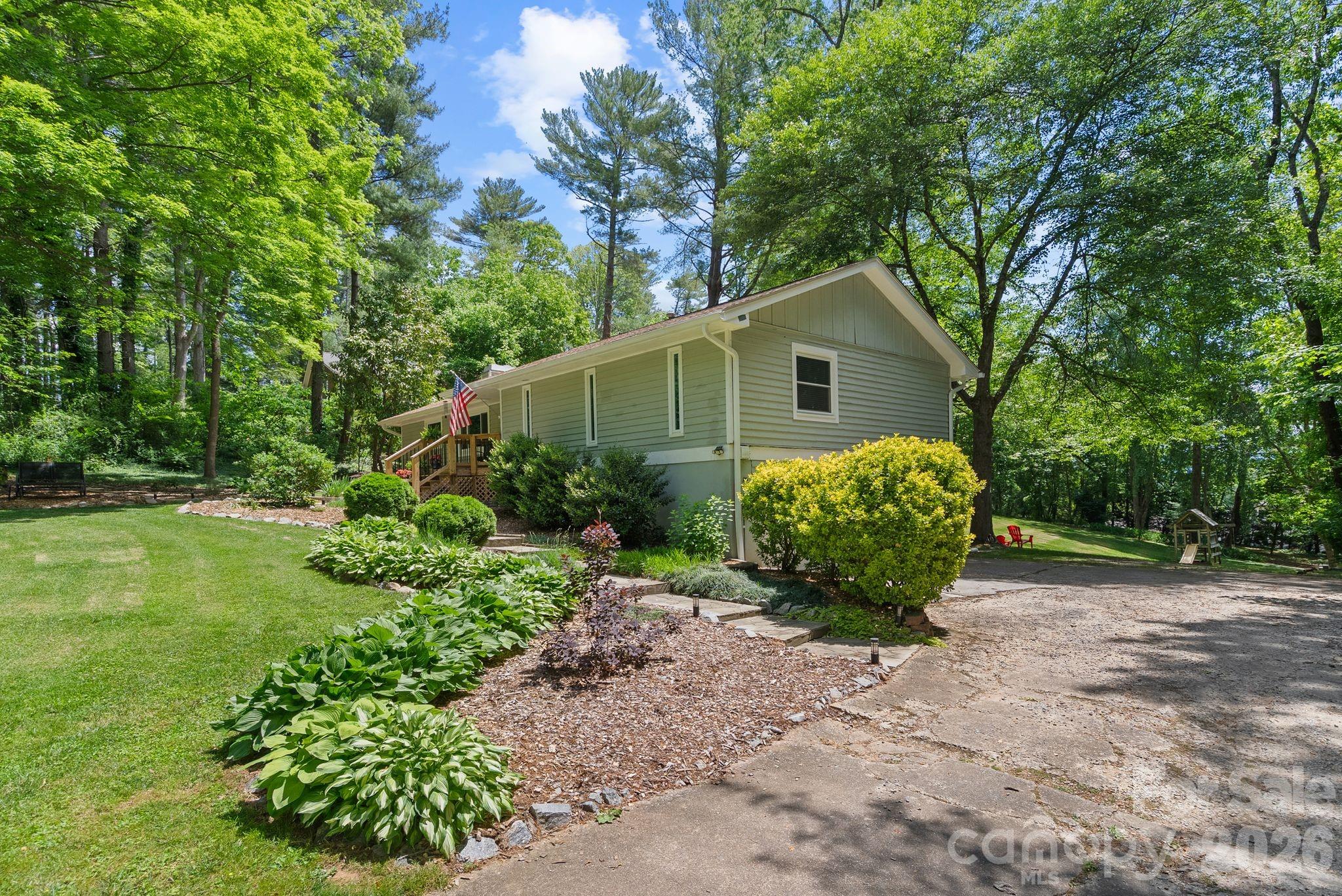 16 Chipping Green Drive Arden NC 28704