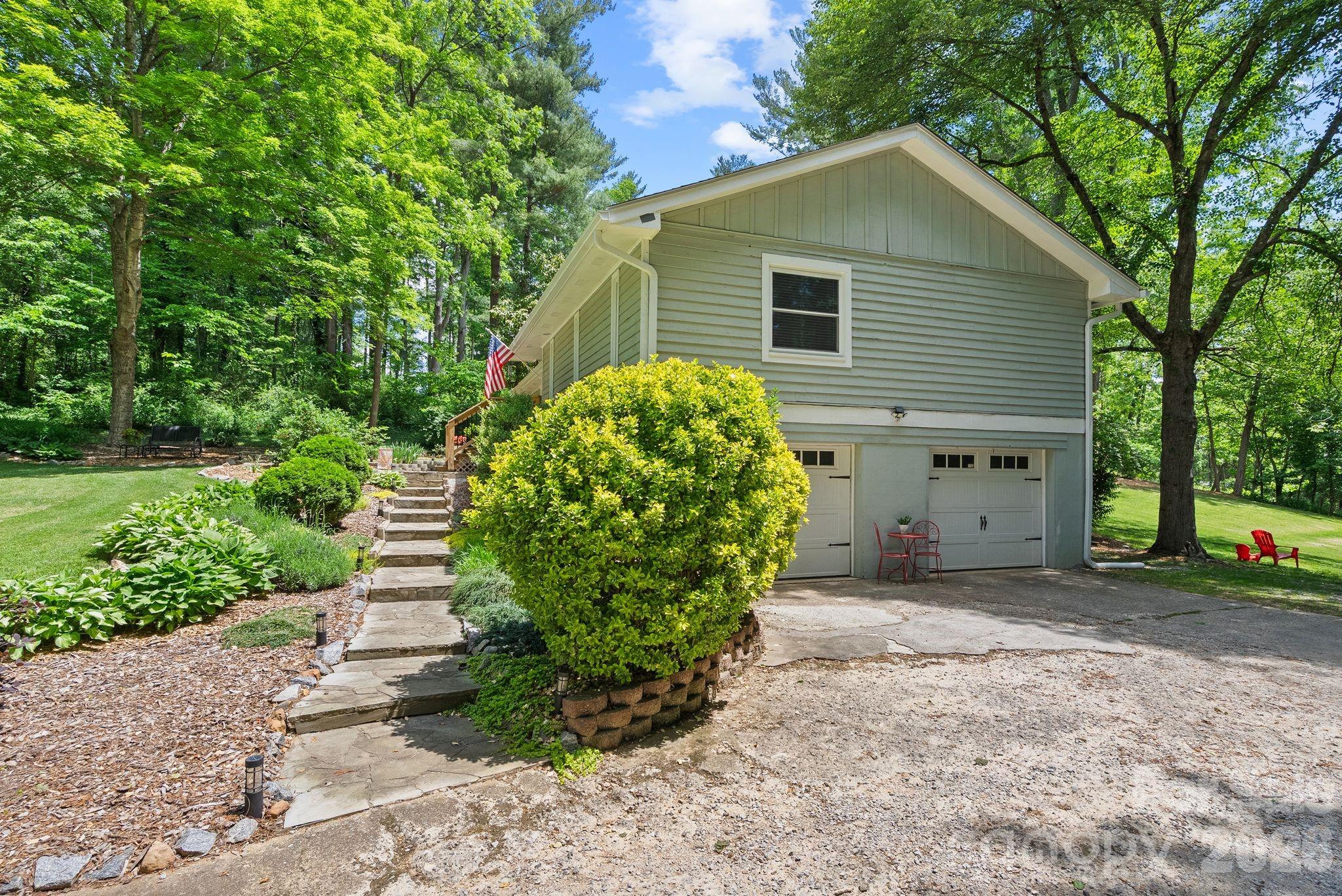 16 Chipping Green Drive Arden NC 28704