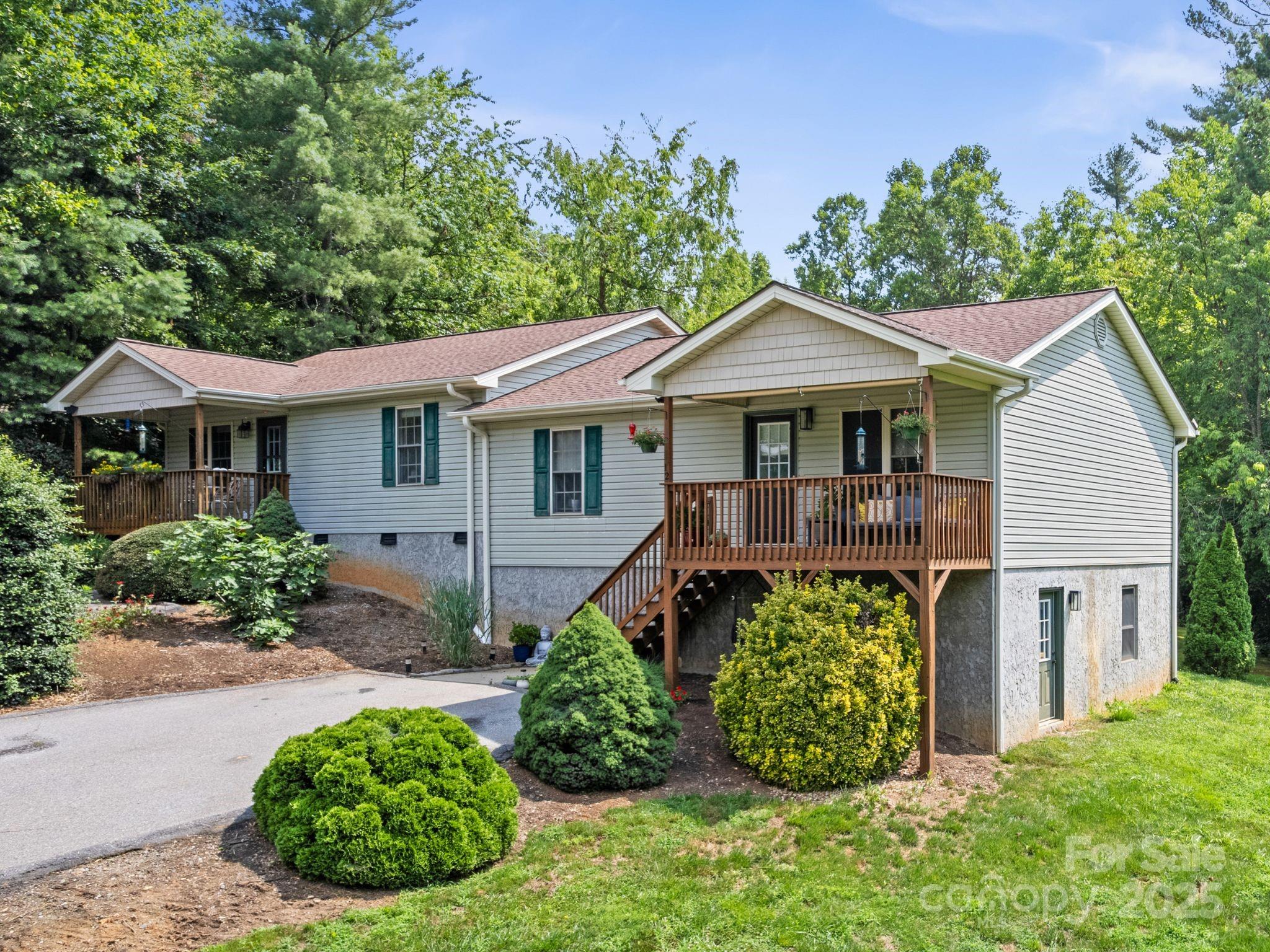 12 Buckshot Ridge Drive Asheville NC 28804