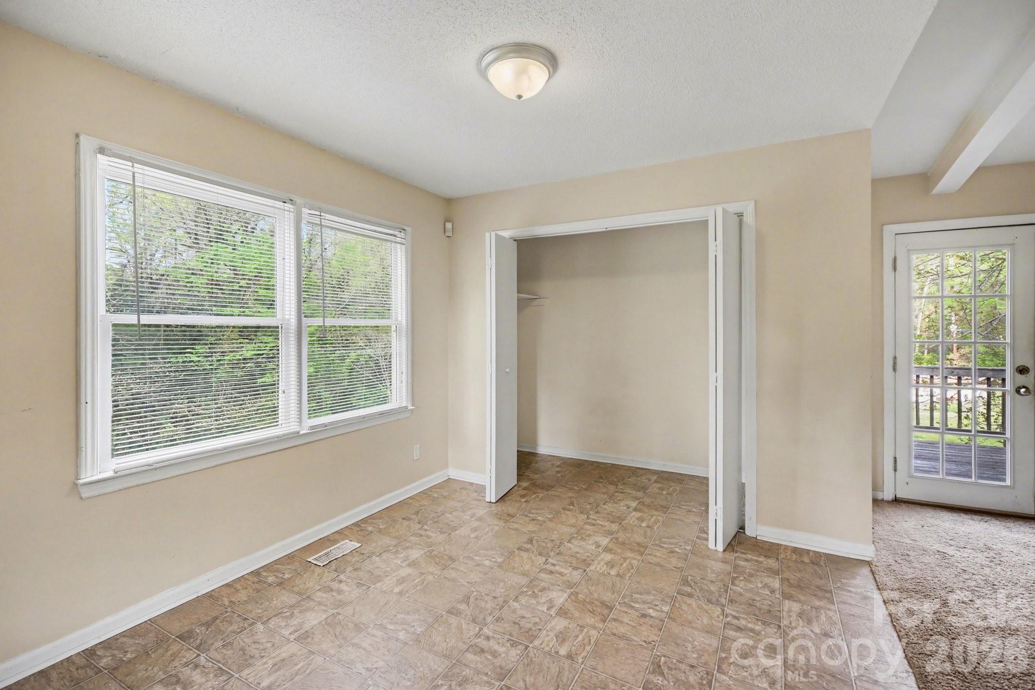 2528 Burkholder Road Charlotte NC 28214