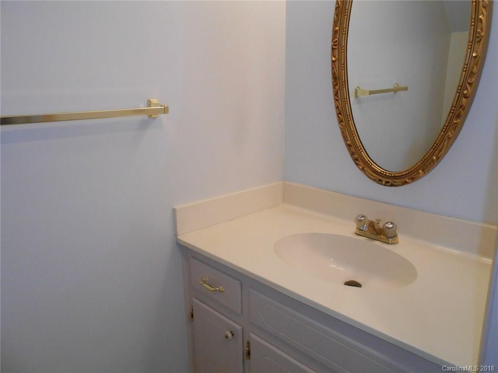6832 Constitution Lane Charlotte NC 28210