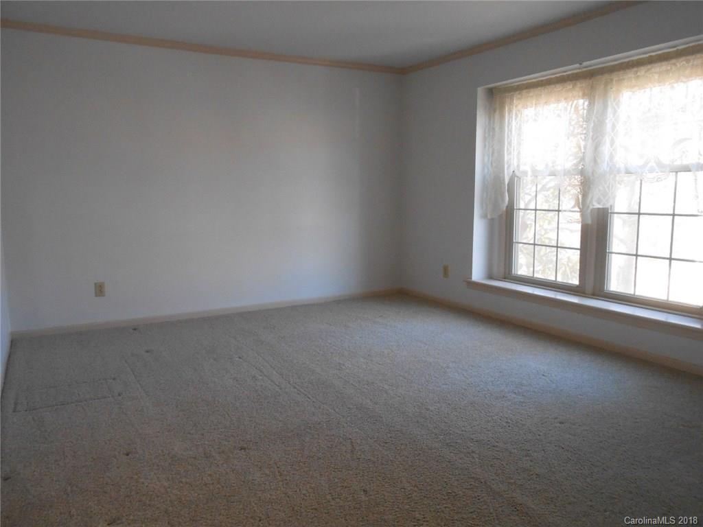 6832 Constitution Lane Charlotte NC 28210
