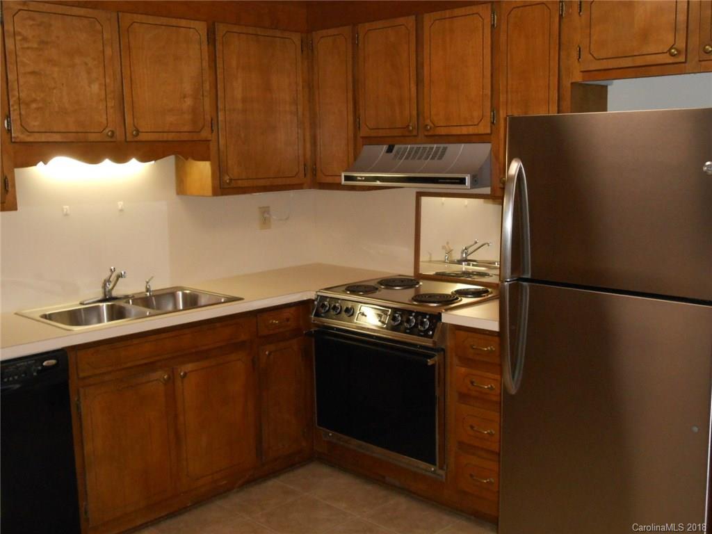 6832 Constitution Lane Charlotte NC 28210