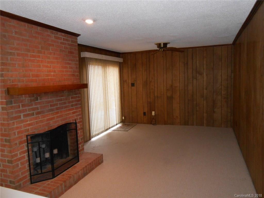 6832 Constitution Lane Charlotte NC 28210