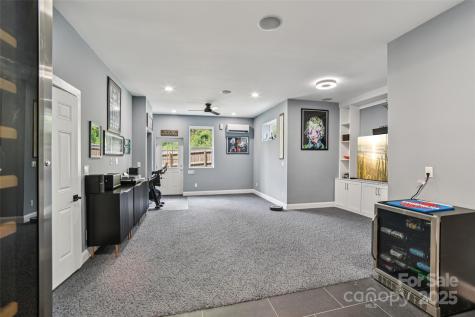 8 Apple Lane Asheville NC 28804