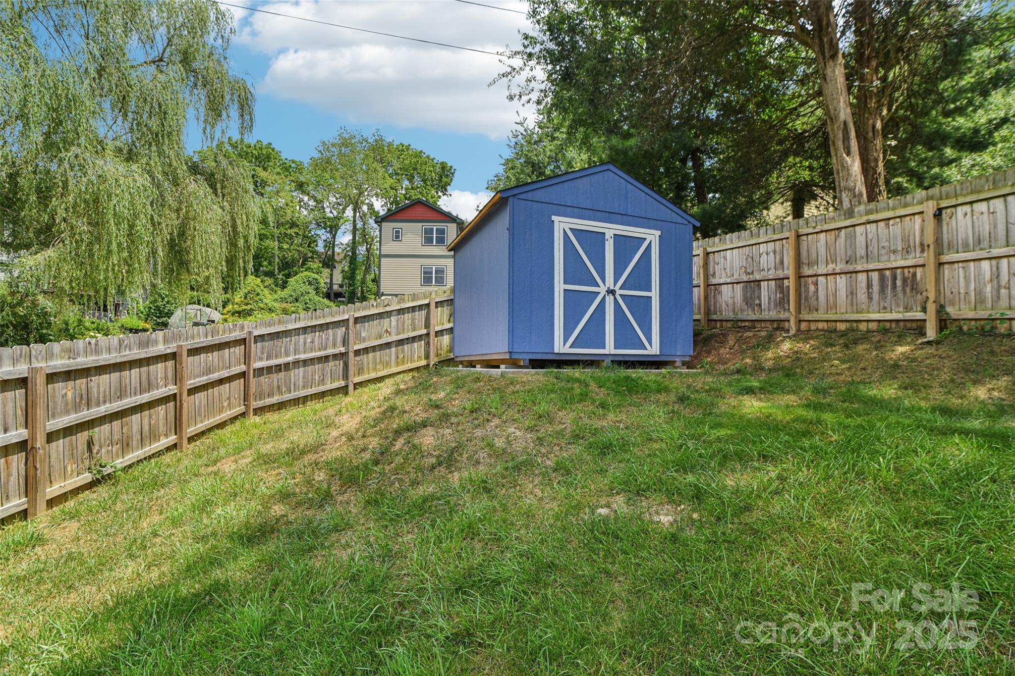 8 Apple Lane Asheville NC 28804