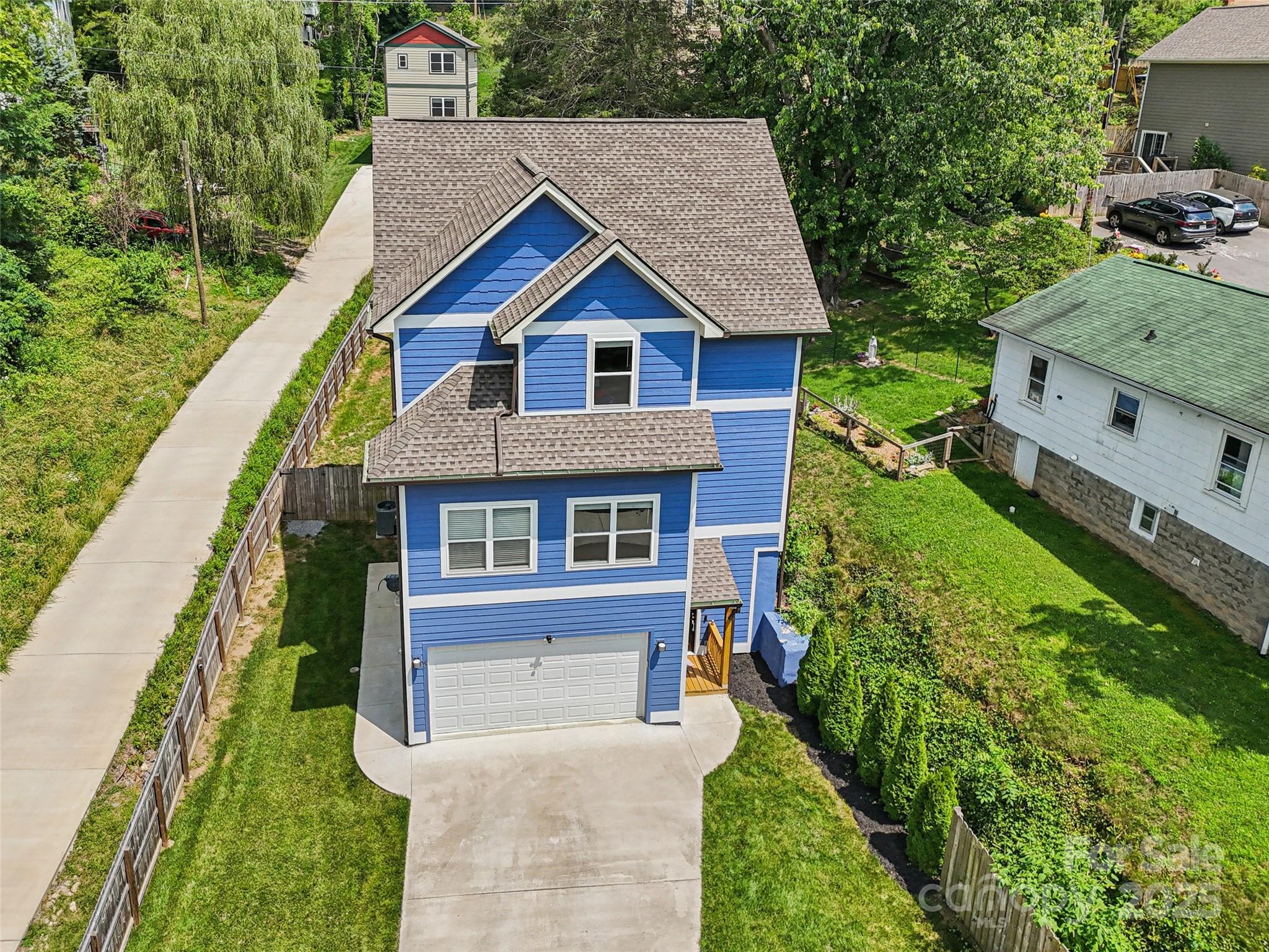 8 Apple Lane Asheville NC 28804