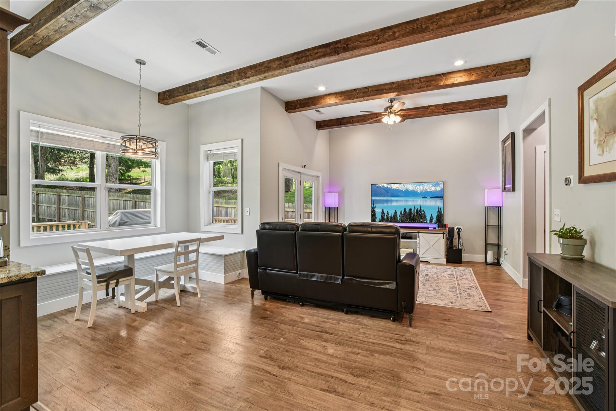 8 Apple Lane Asheville NC 28804