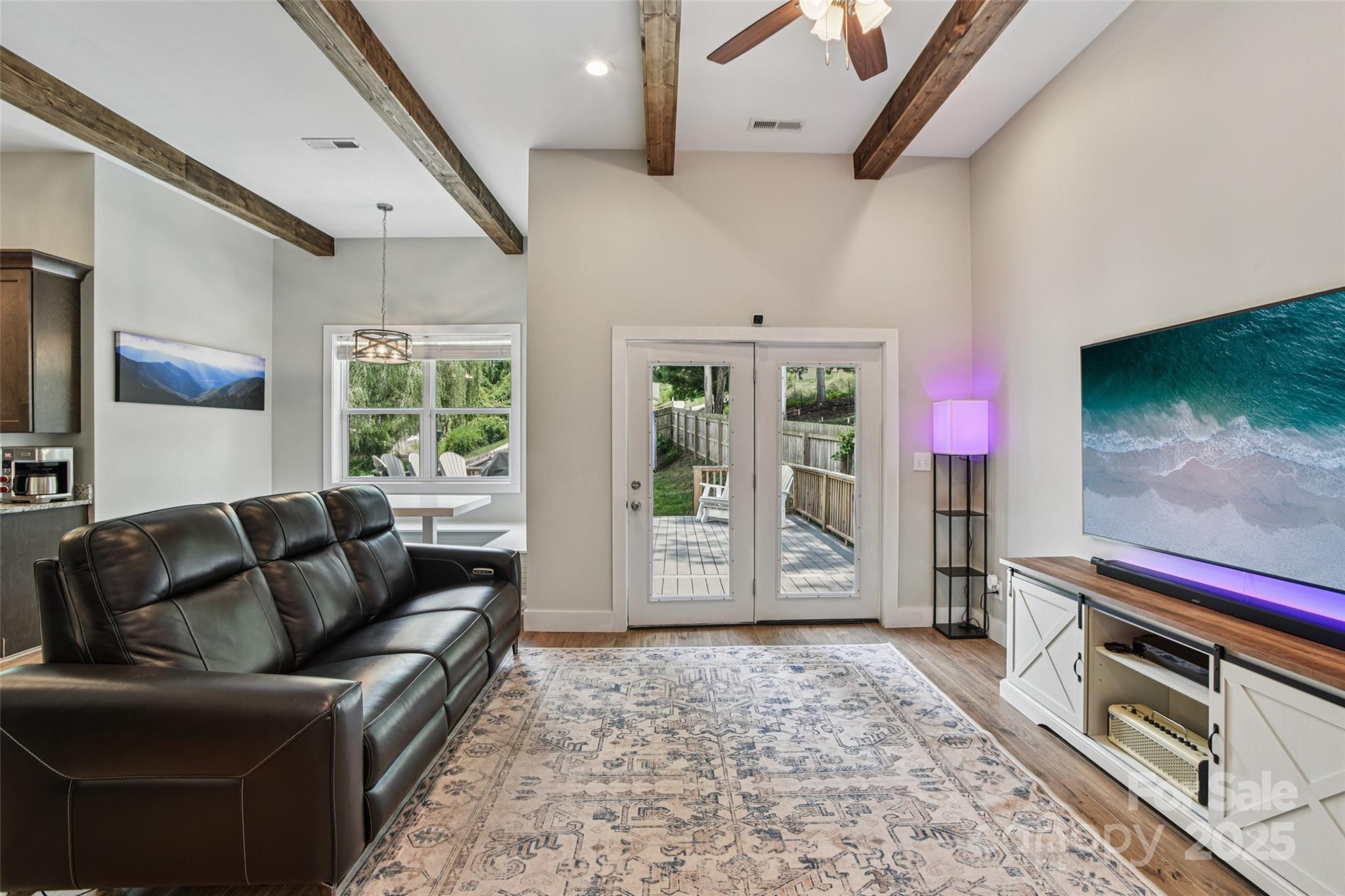 8 Apple Lane Asheville NC 28804