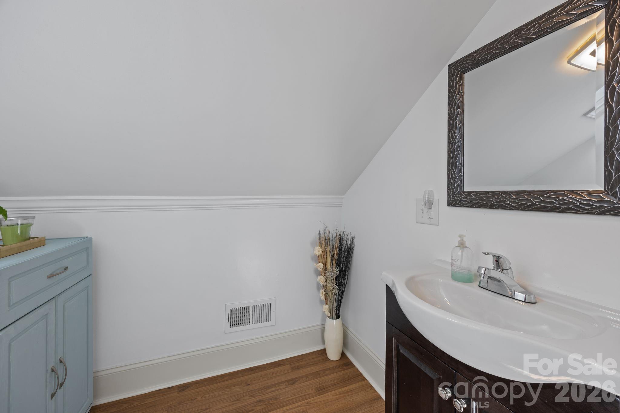 2414 Hassell Place Charlotte NC 28209