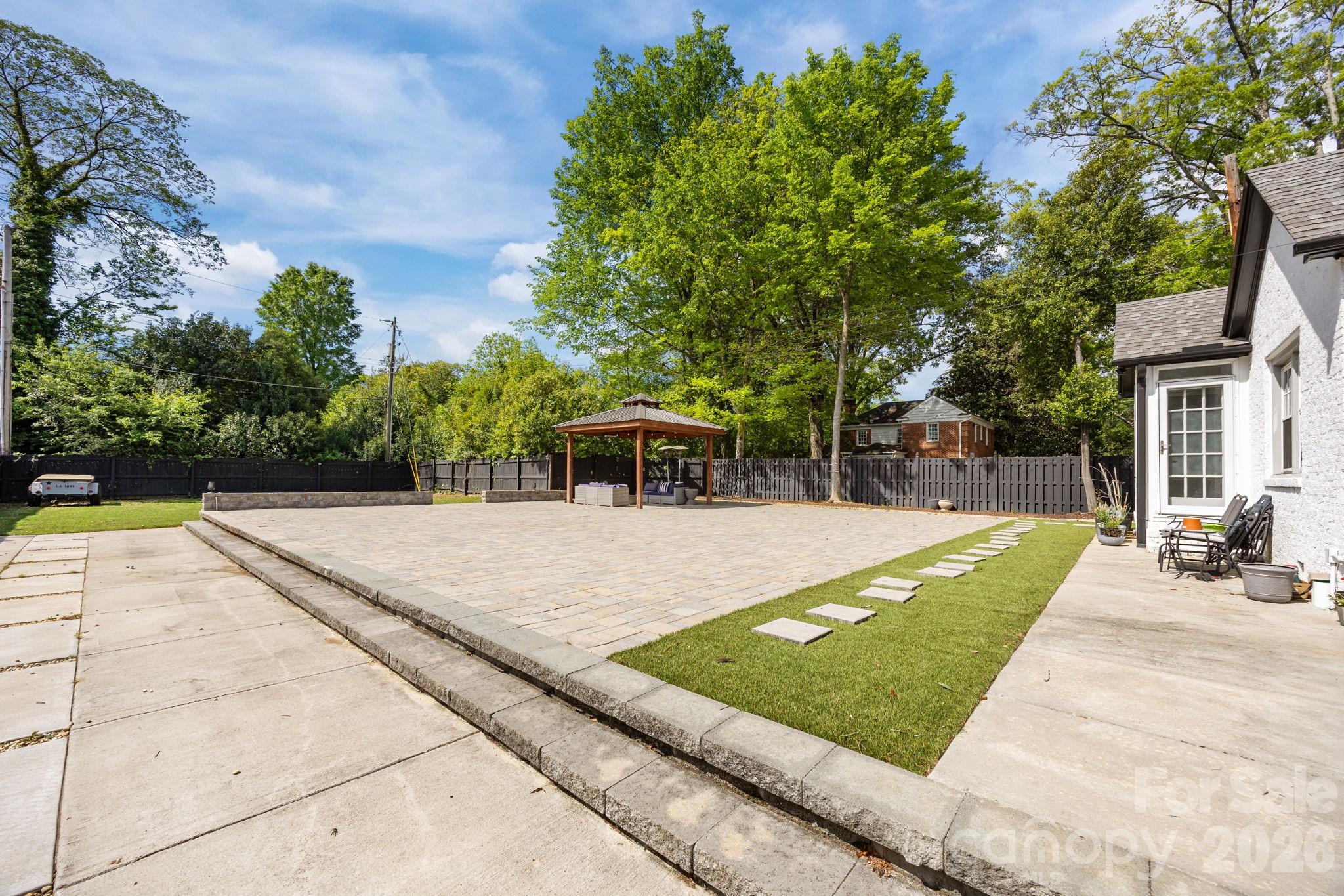 2414 Hassell Place Charlotte NC 28209