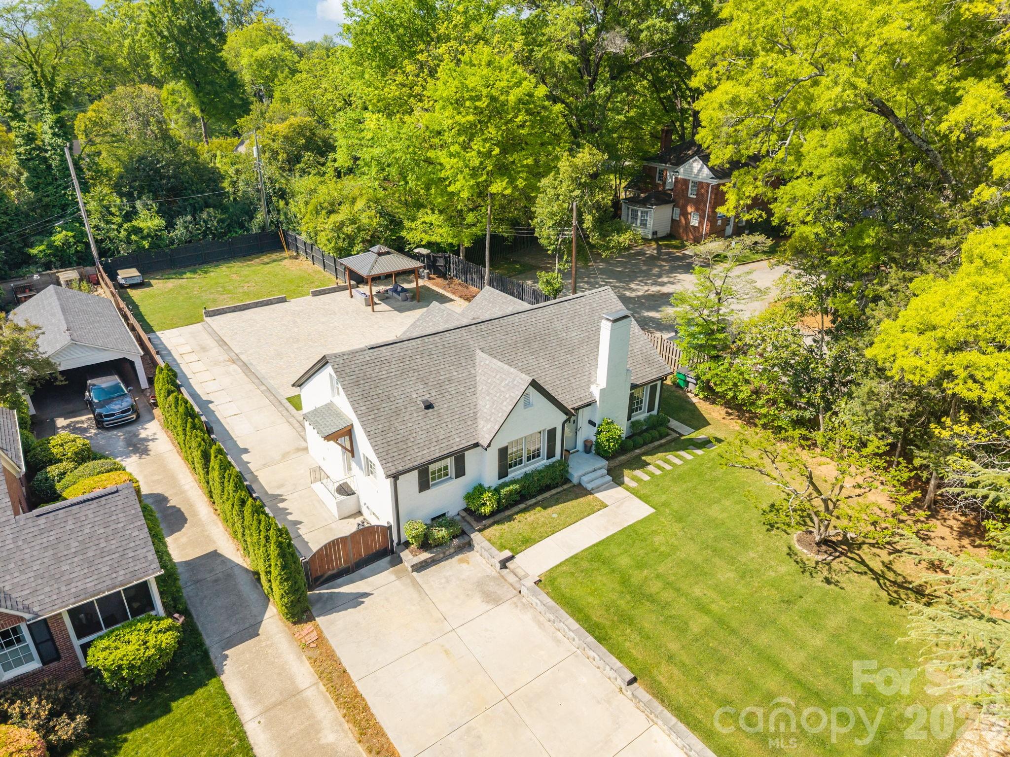 2414 Hassell Place Charlotte NC 28209