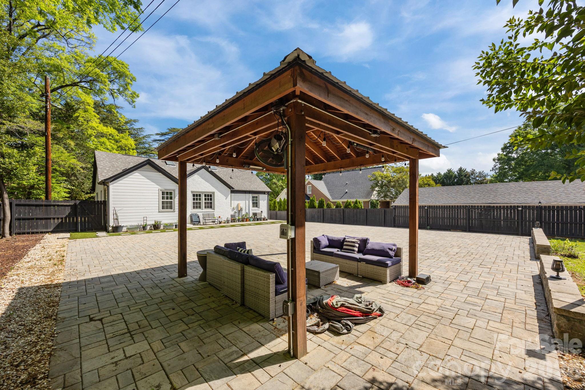 2414 Hassell Place Charlotte NC 28209