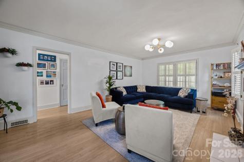 2414 Hassell Place Charlotte NC 28209