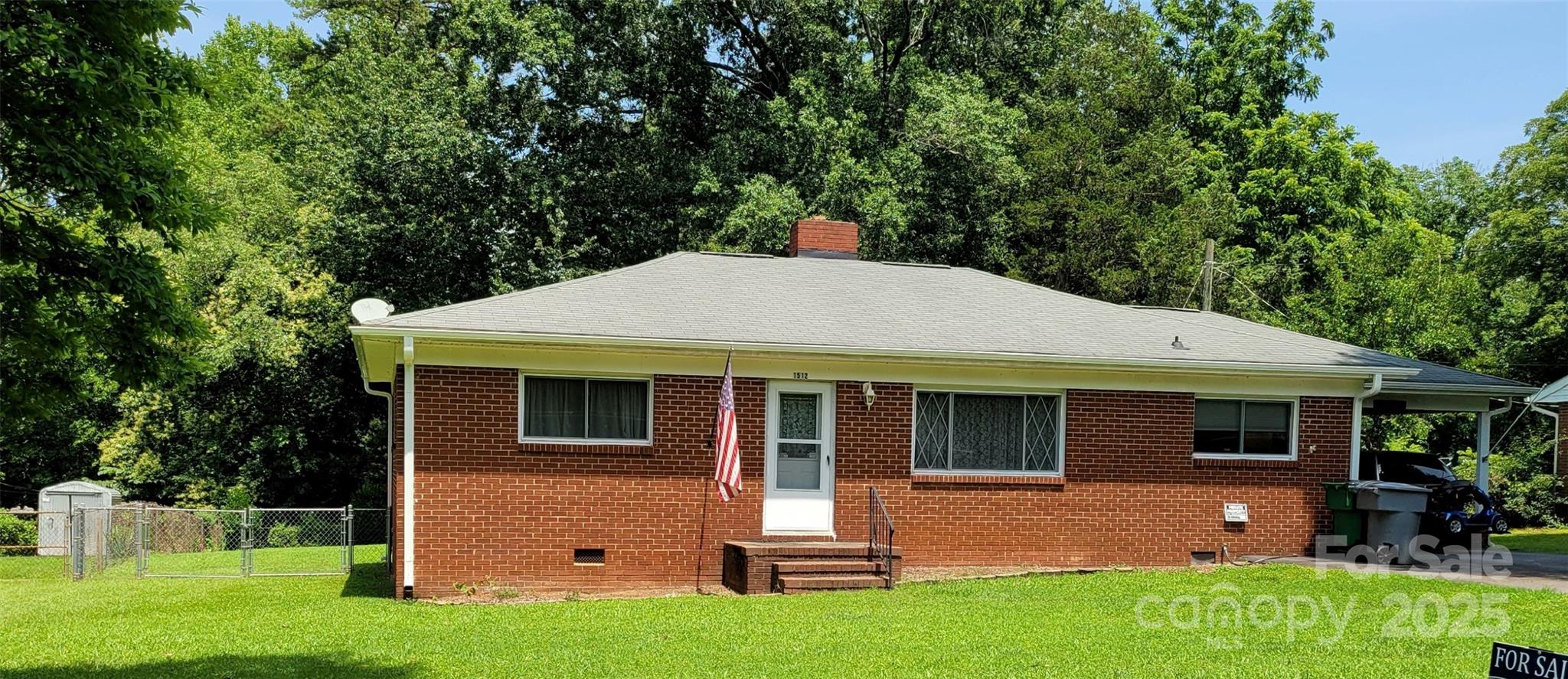 1512 Thompson Avenue Charlotte NC 28216
