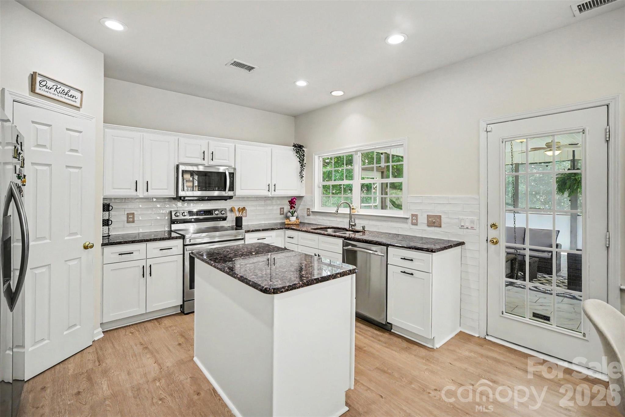 10609 Moberly Court Charlotte NC 28277
