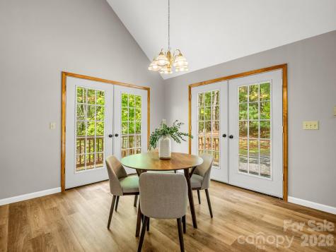 2304 Mountain Page Road Saluda NC 28773