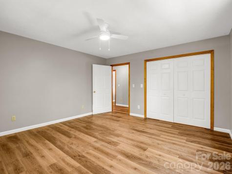 2304 Mountain Page Road Saluda NC 28773
