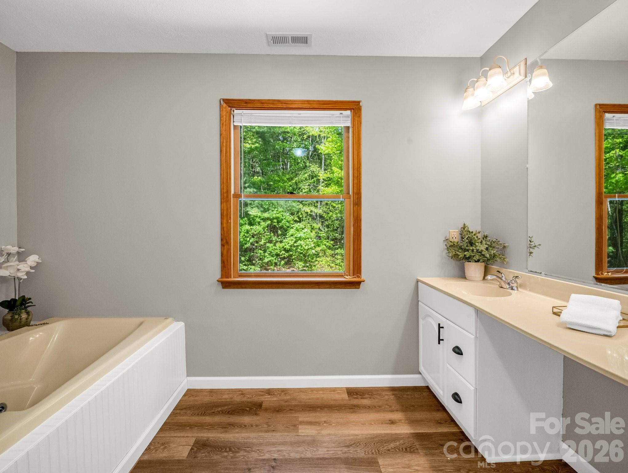 2304 Mountain Page Road Saluda NC 28773