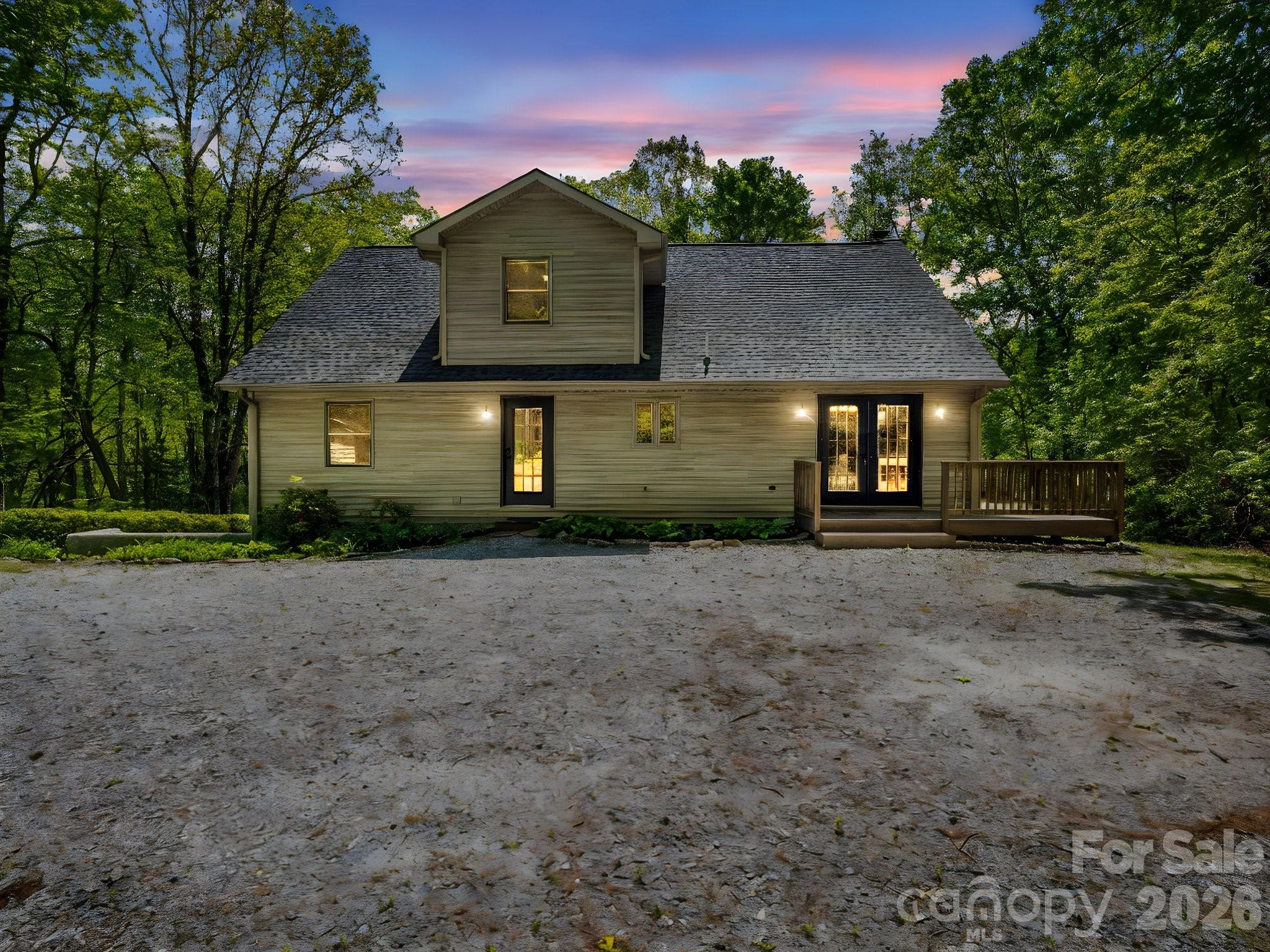 2304 Mountain Page Road Saluda NC 28773