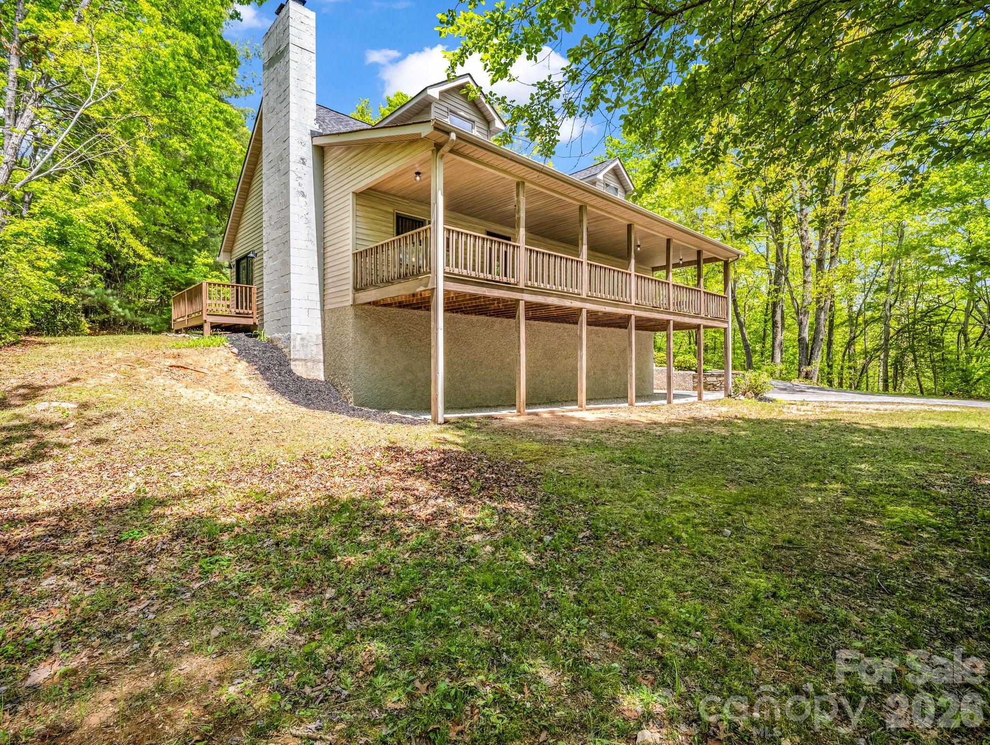2304 Mountain Page Road Saluda NC 28773