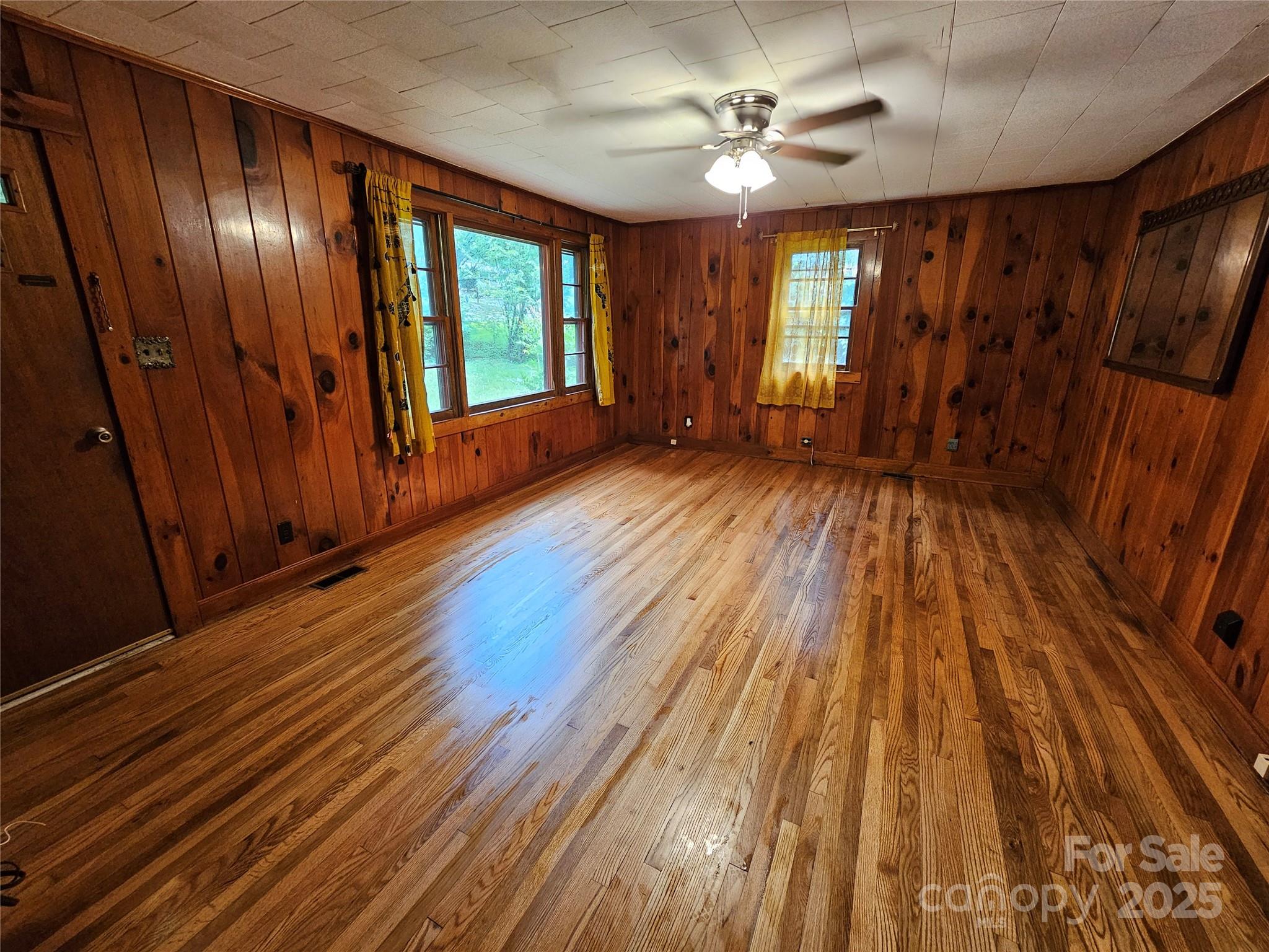 573 Uptons Landing Road Marion NC 28752