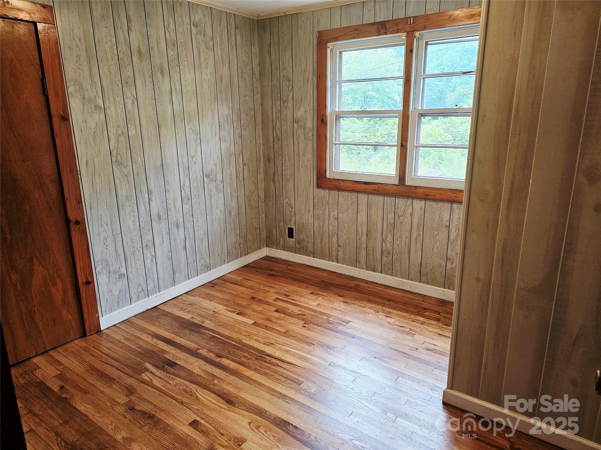 573 Uptons Landing Road Marion NC 28752