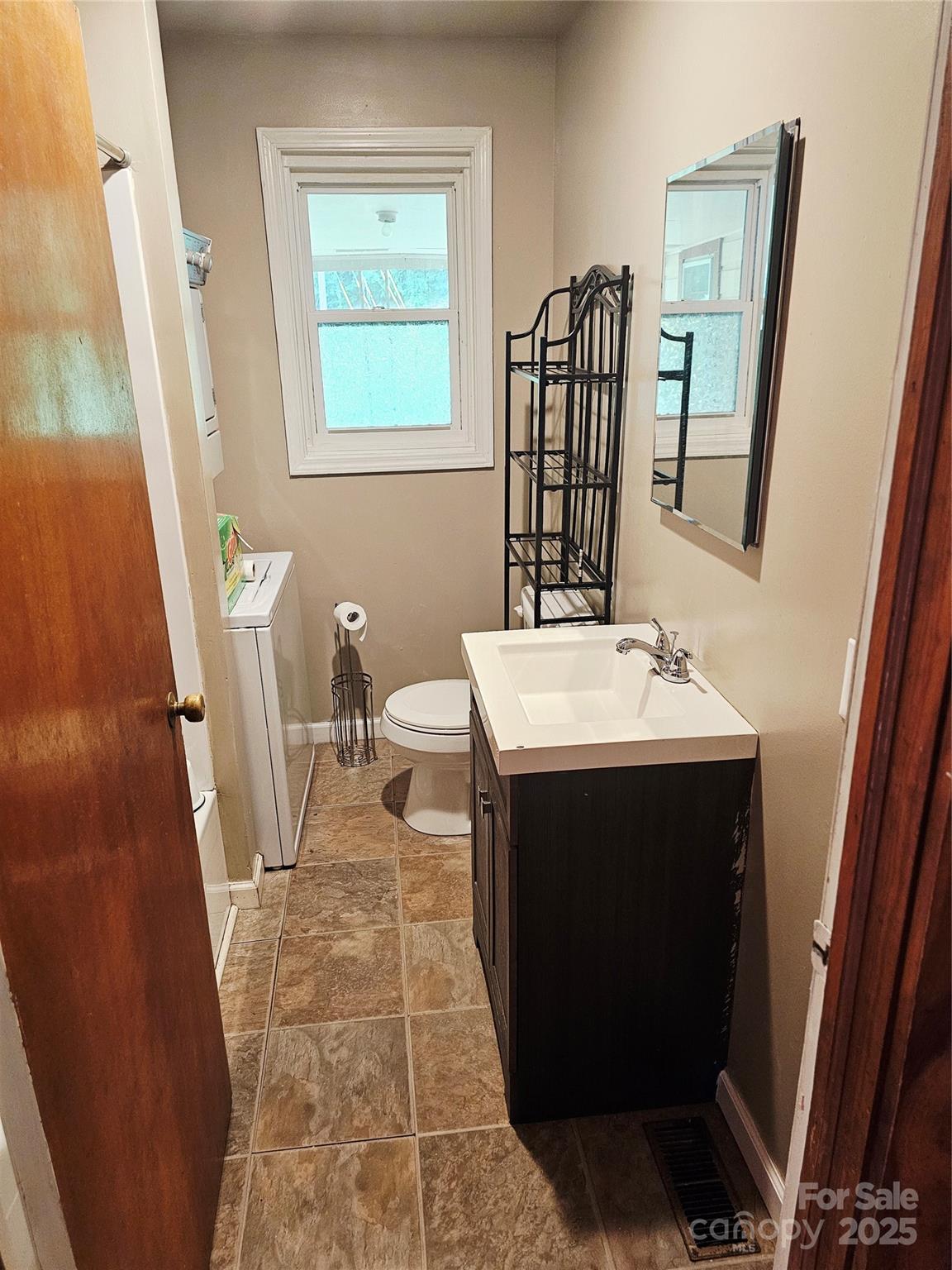 573 Uptons Landing Road Marion NC 28752