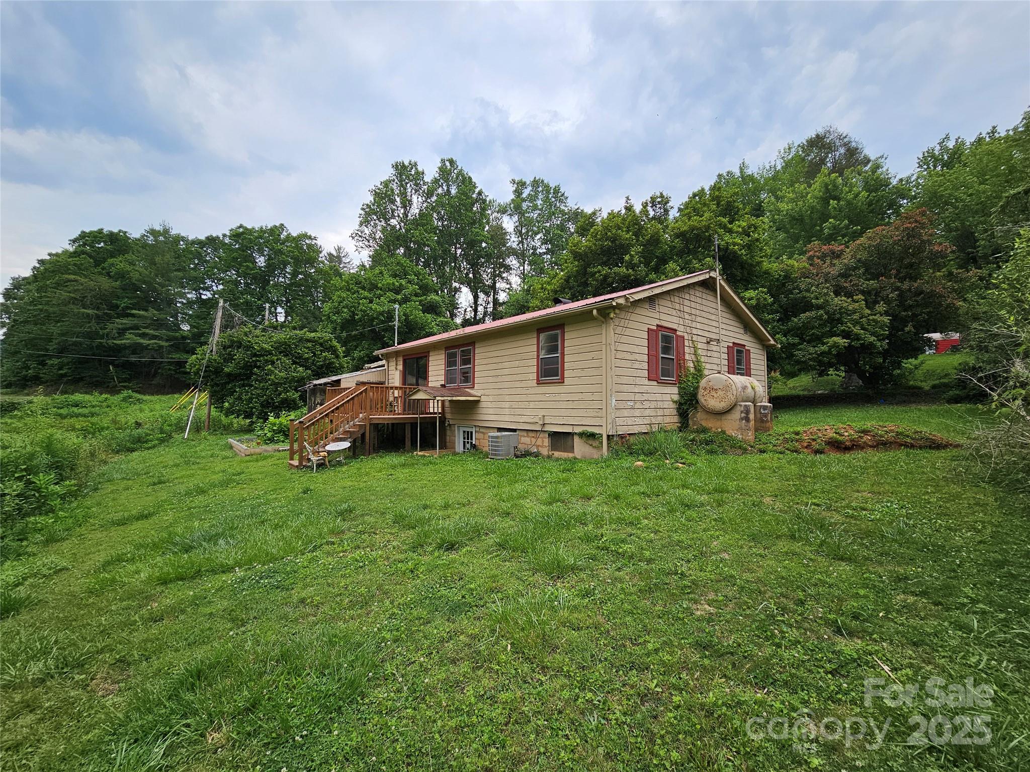 573 Uptons Landing Road Marion NC 28752