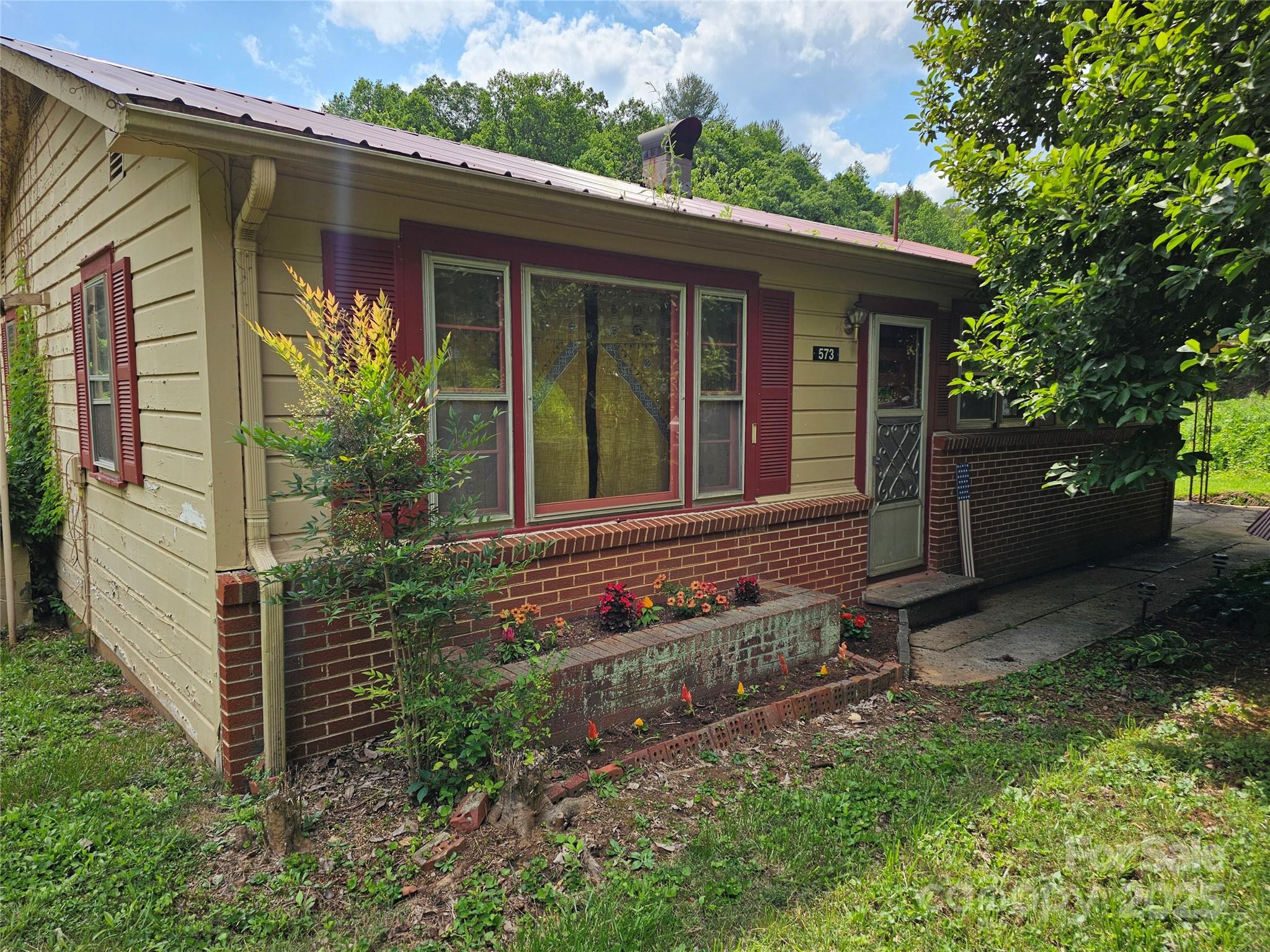 573 Uptons Landing Road Marion NC 28752